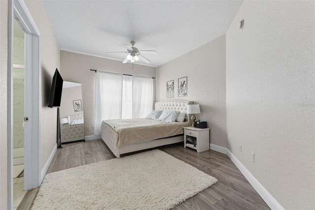 4333 BAYSIDE VILLAGE DRIVE 304, Tampa, FL 33615