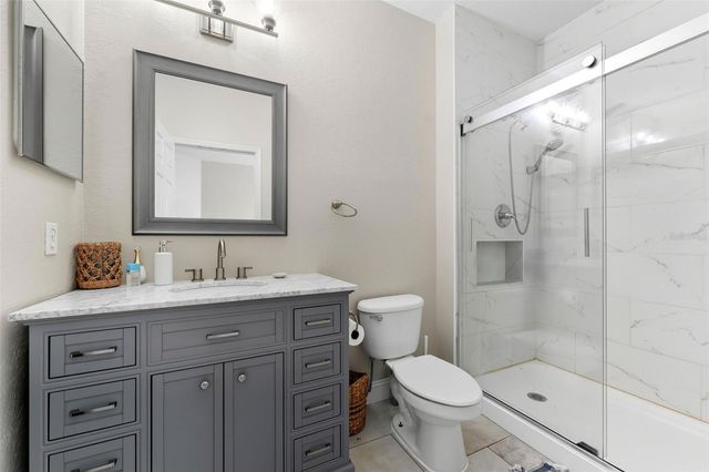 4333 BAYSIDE VILLAGE DRIVE 304, Tampa, FL 33615