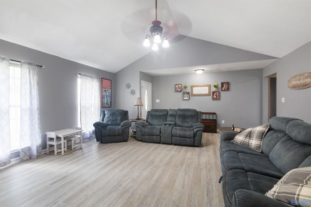 6205 Vista Trail, Southside, AL 35907