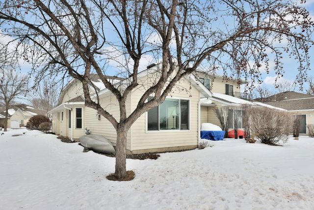 516 Dew Drop Lane, Center City, MN 55012