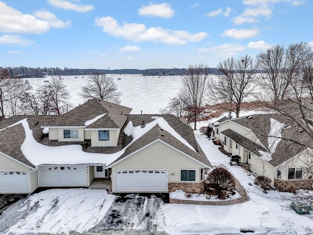 516 Dew Drop Lane, Center City, MN 55012