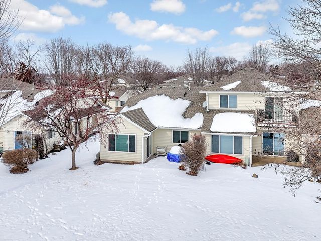 516 Dew Drop Lane, Center City, MN 55012