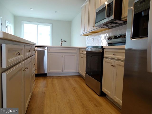 4605 ABBOTSWELL PLACE, Fredericksburg, VA 22408