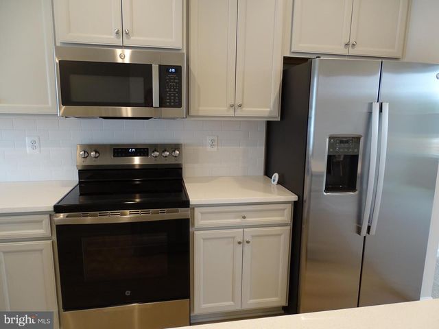 4605 ABBOTSWELL PLACE, Fredericksburg, VA 22408