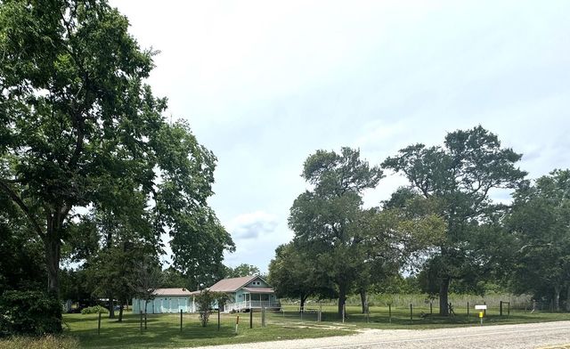 12215 Fm 442 Road, Boling, TX 77420