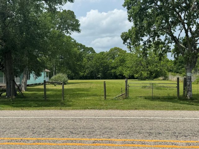 12215 Fm 442 Road, Boling, TX 77420