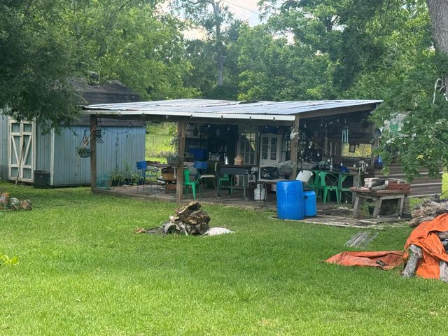 12215 Fm 442 Road, Boling, TX 77420