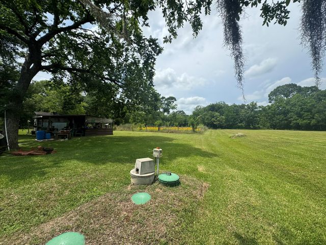 12215 Fm 442 Road, Boling, TX 77420