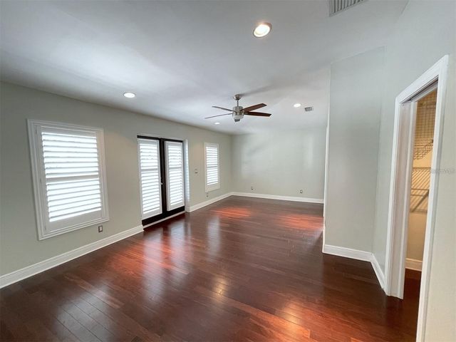 3903 W CORONA STREET, Tampa, FL 33629
