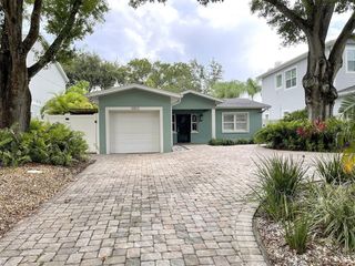 3903 W CORONA STREET, Tampa, FL 33629