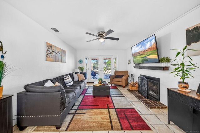 25428 Boxelder Dr, Murrieta, CA 92563