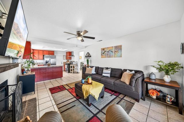 25428 Boxelder Dr, Murrieta, CA 92563