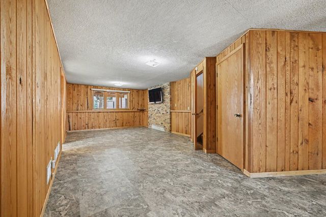 1990 181st Avenue NW, Andover, MN 55011