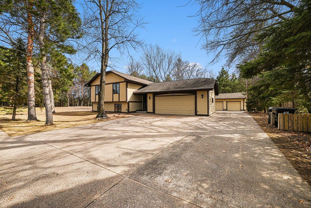 1990 181st Avenue NW, Andover, MN 55011