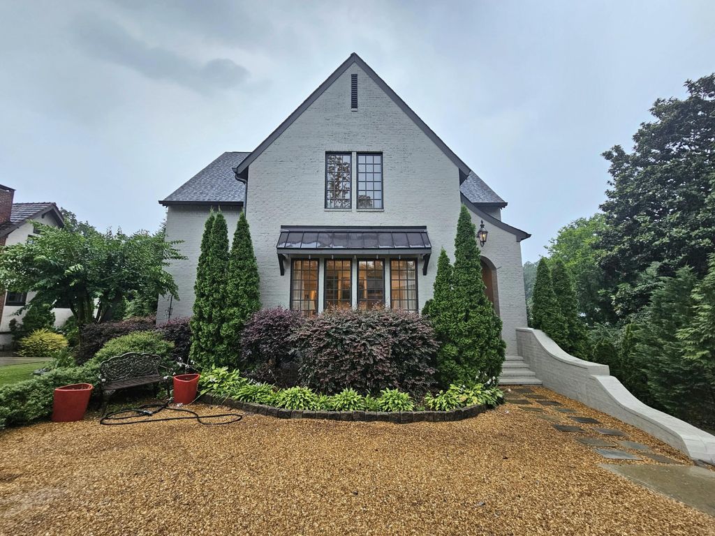 1000 Westwood Avenue, Chattanooga, TN 37405