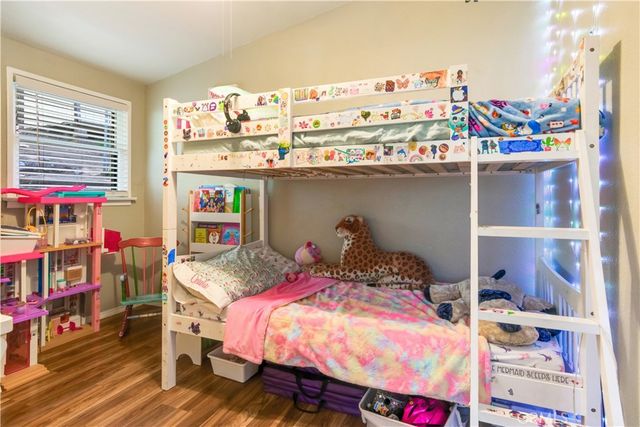 279 Forest Circle, Crestline, CA 92325