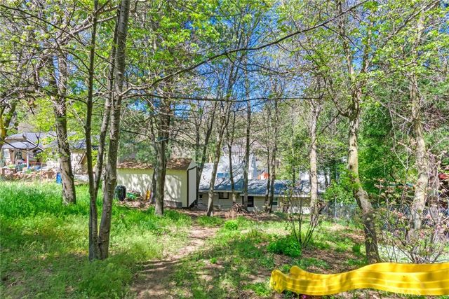 279 Forest Circle, Crestline, CA 92325