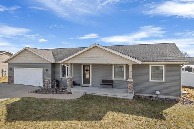 2021 Cedarwood AVENUE, Sparta, WI 54656