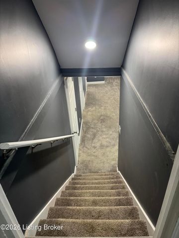 128 N 37th St, Louisville, KY 40212