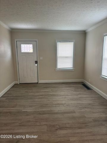 128 N 37th St, Louisville, KY 40212