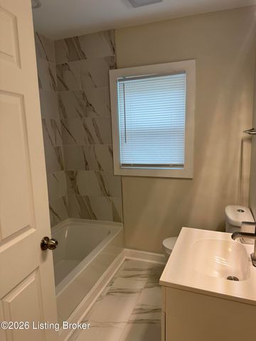 128 N 37th St, Louisville, KY 40212