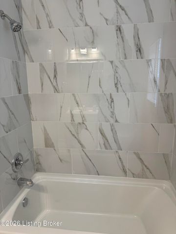 128 N 37th St, Louisville, KY 40212