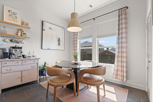 1944 Silver Falls Drive, Burleson, TX 76028