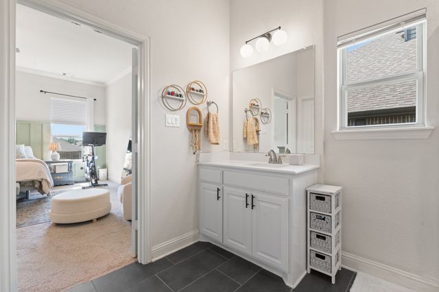 1944 Silver Falls Drive, Burleson, TX 76028