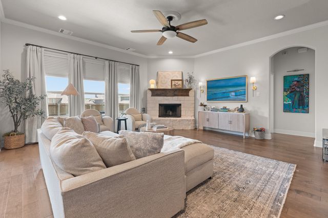 1944 Silver Falls Drive, Burleson, TX 76028