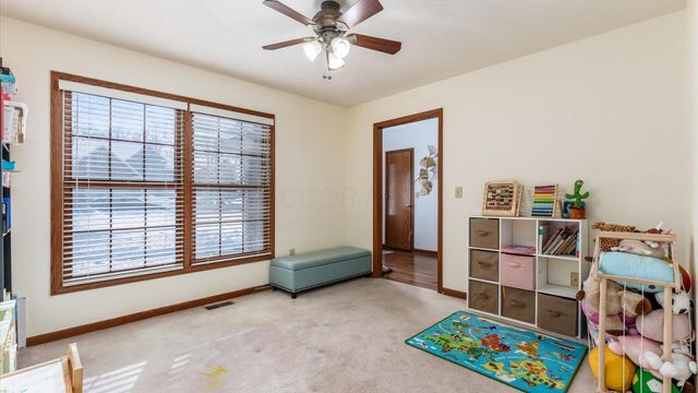 901 Southeast Court, Zanesville, OH 43701