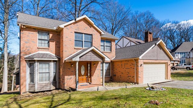 901 Southeast Court, Zanesville, OH 43701