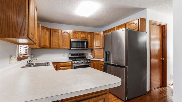 901 Southeast Court, Zanesville, OH 43701