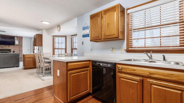 901 Southeast Court, Zanesville, OH 43701