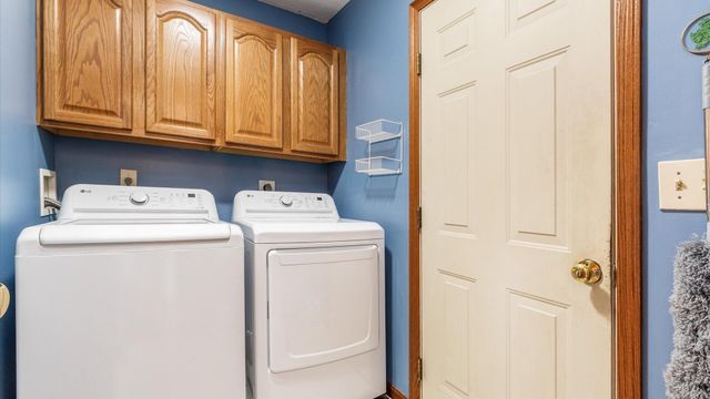 901 Southeast Court, Zanesville, OH 43701