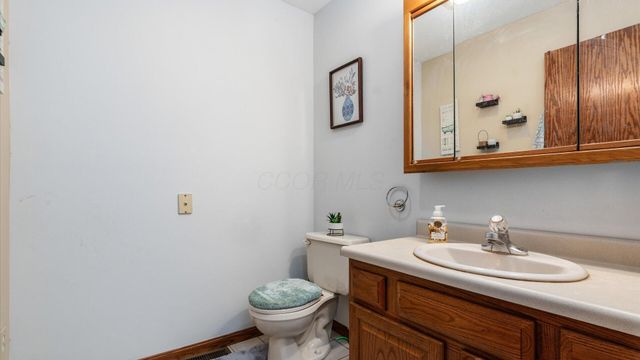 901 Southeast Court, Zanesville, OH 43701