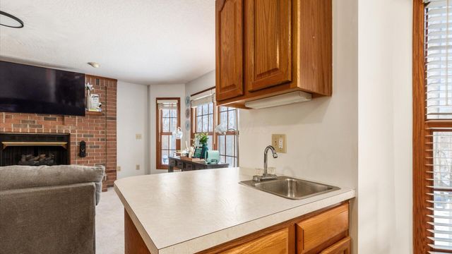 901 Southeast Court, Zanesville, OH 43701