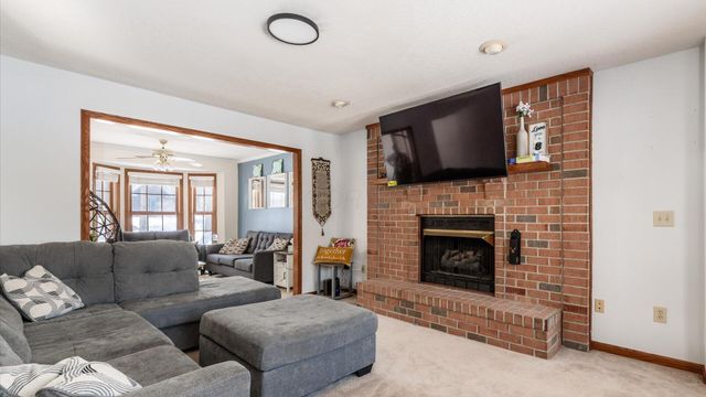 901 Southeast Court, Zanesville, OH 43701