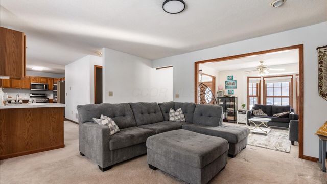 901 Southeast Court, Zanesville, OH 43701