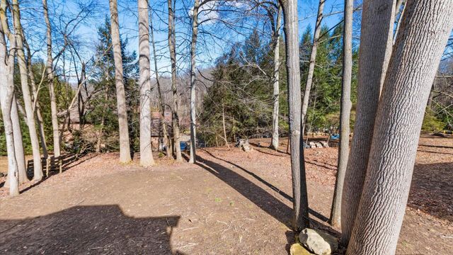 901 Southeast Court, Zanesville, OH 43701