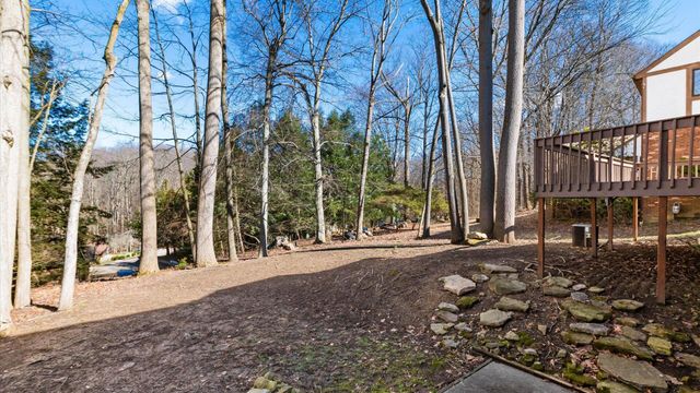 901 Southeast Court, Zanesville, OH 43701