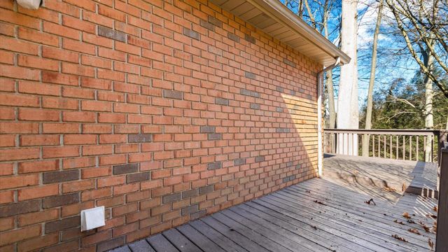 901 Southeast Court, Zanesville, OH 43701