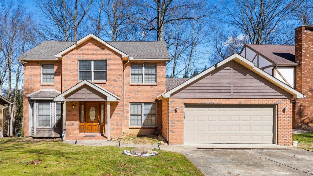 901 Southeast Court, Zanesville, OH 43701