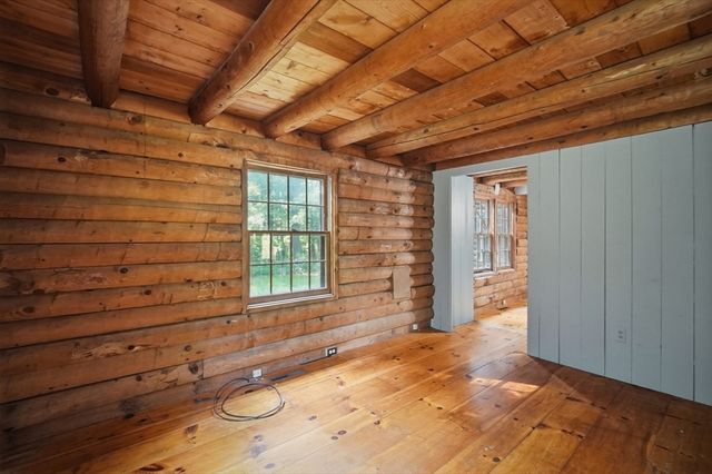 95 Packardville Rd, Pelham, MA 01002