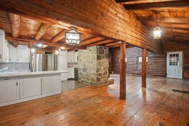 95 Packardville Rd, Pelham, MA 01002