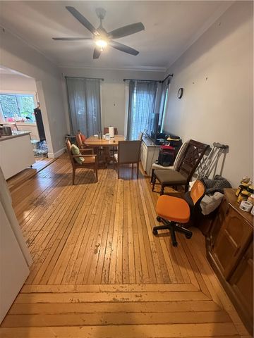 13 Rhode Island Avenue 1, Newport, RI 02840