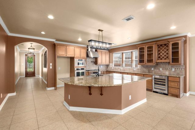 110 David Forest Lane, Conroe, TX 77384