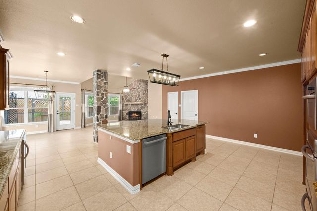 110 David Forest Lane, Conroe, TX 77384