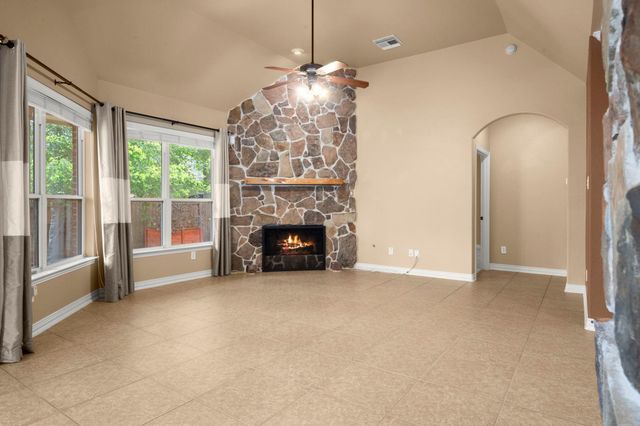 110 David Forest Lane, Conroe, TX 77384