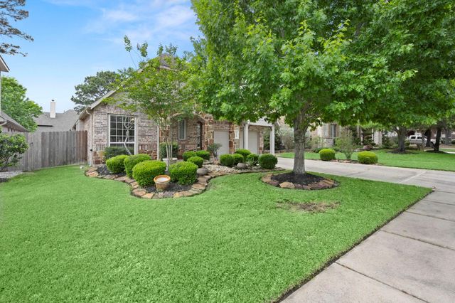110 David Forest Lane, Conroe, TX 77384