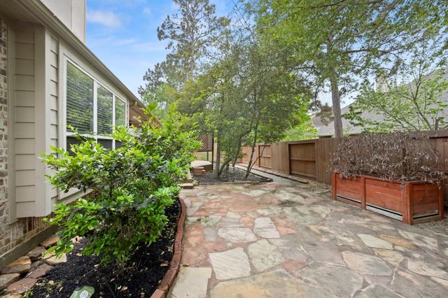 110 David Forest Lane, Conroe, TX 77384